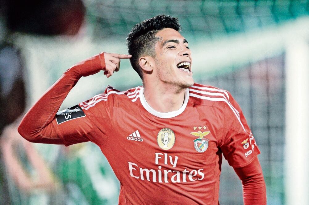 El delantero entró de cambio y al 73’ logró la única anotación del juego (FERNANDO VELUDO. EFE)