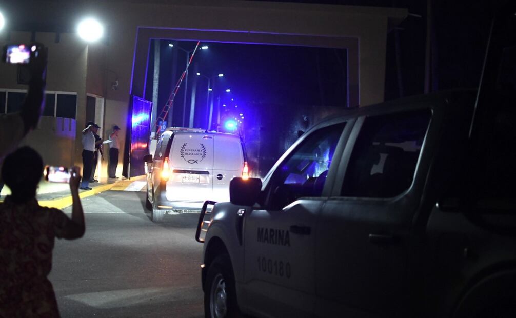 Cuerpos de América Yamileth y Adal Jair arriban a la Heroica Escuela Naval de Veracruz (19/05/2025). Foto: EL UNIVERSAL / Patricia Morales