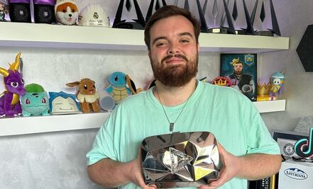 Así fue el divertido reto de Ibai Llanos caminando por Barcelona