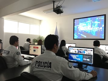 Cómo evitar ser devorados por “La Ballena Azul”