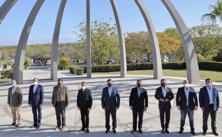 Gobernadores federalistas aceptan no comprar vacunas; ahora será completa la responsabilidad de AMLO