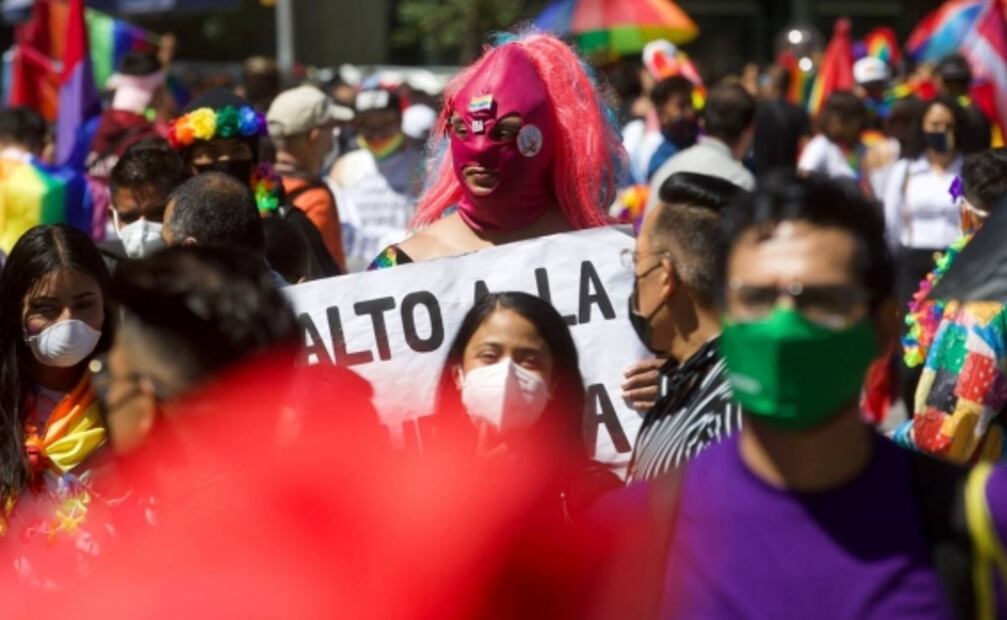 Así se vio la Marcha por el Orgullo LGBT+ en la CDMX, en fotos y videos
