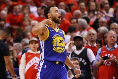 Golden State rescata victoria y pone serie 2-3 frente a Raptors