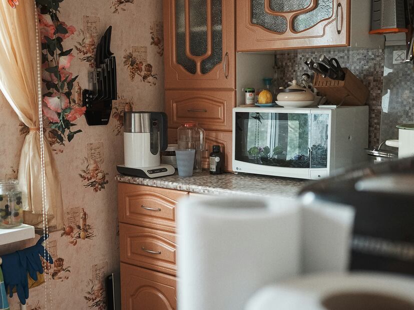 Lee el manual de usuario y ten en mente la distribución de tu cocina para posicionarlo. Foto: Unsplash