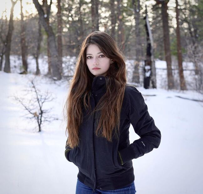 Mackenzie Foy. Fuente: Twitter @mackenziefoy