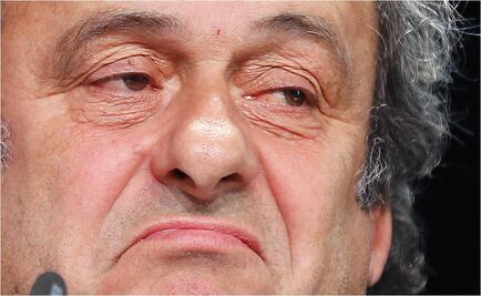 Platini niega contrato por pago millonario de la FIFA