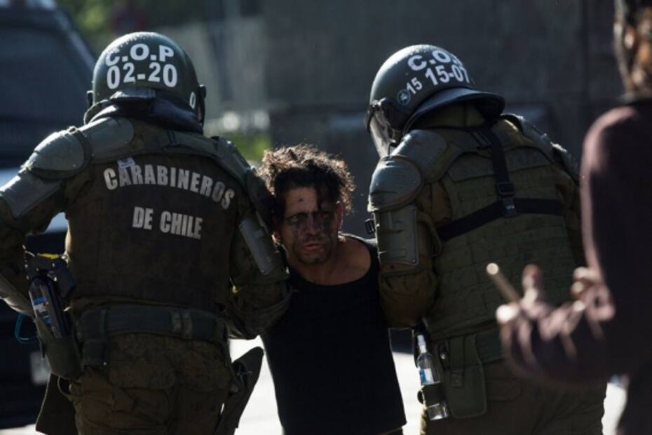 Jefe de la policía de Chile renuncia tras polémica gestión de protestas