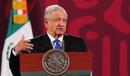 AMLO respalda a Claudia Sheinbaum tras rechazar peritaje de DNV sobre la L12