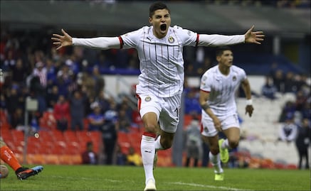 Chivas gana a Cruz Azul en el Azteca