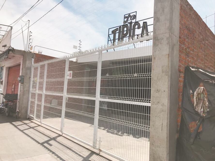 En marzo de 2019, el bar La Típica anunció su cierre por temor a ser atacado, luego reabrió y el pasado sábado volvió a cerrar tras la agresión armada. Foto: XÓCHITL ÁLVAREZ. EL UNIVERSAL