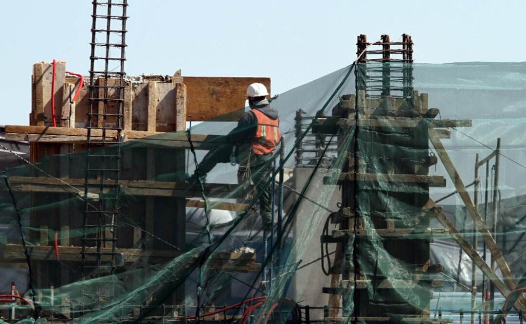 En construcción registró una disminución mensual de 1.5% en septiembre, con lo que frenó el avance que venía registrando desde agosto del año pasado. Foto: Archivo/ EL UNIVERSAL