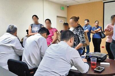 Entregan aplicación de auxilio a mujeres 