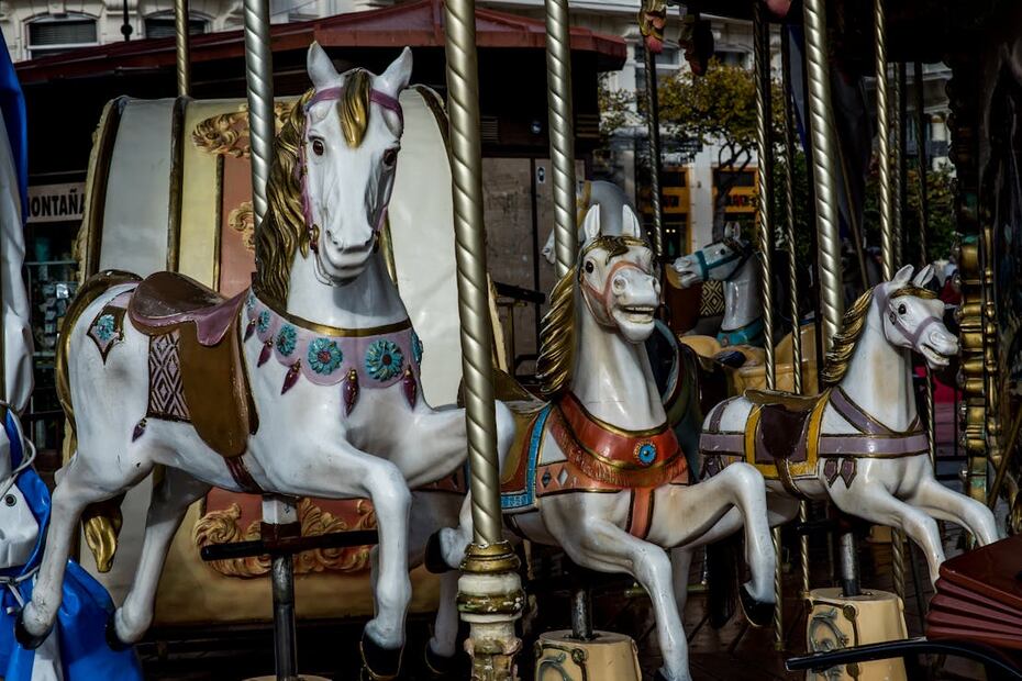 Feria en el Monumento a la Revolución de la CDMX. Foto: Pexels