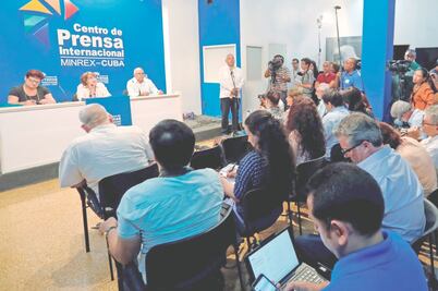 Aprueban nueva Constitución en Cuba 