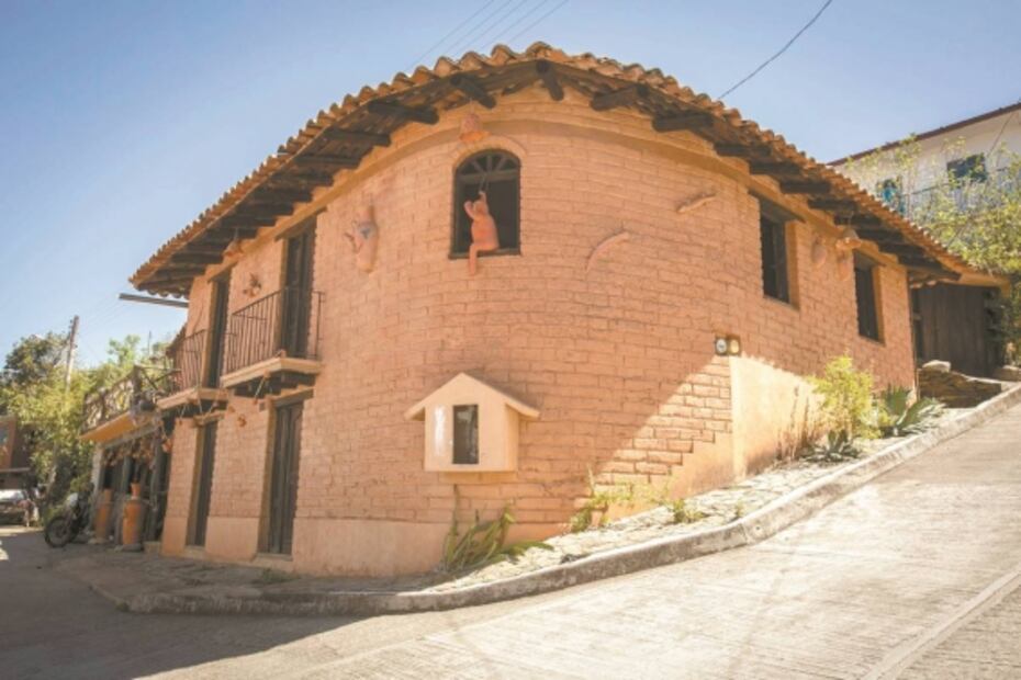 Desde Oaxaca, las artesanías con cubrebocas