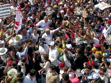 Minuto a minuto de marcha de AMLO en la CDMX