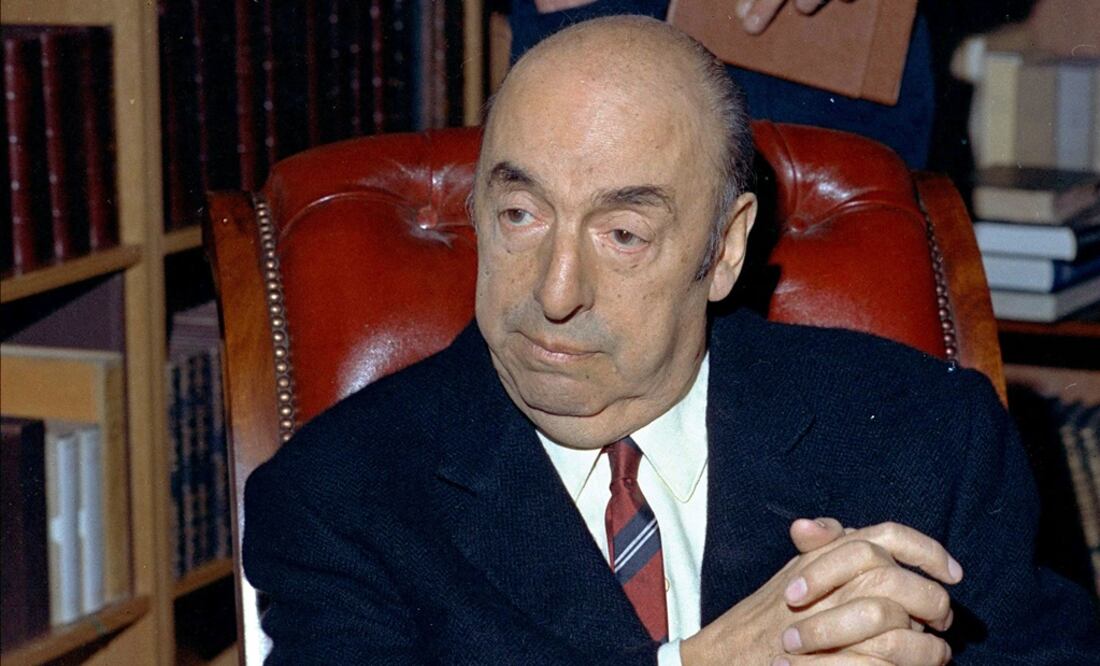 La investigación judicial pretende develar si el poeta chileno Pablo Neruda murió de cáncer o fue asesinado. Foto: AP/Michel Lipchitz