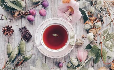 Beneficios de tomar infusión de rosas de Castilla