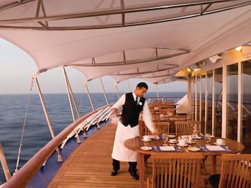 ¿Cómo le hago para trabajar en un crucero?