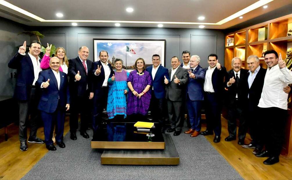Reunión entre Xóchitl Gálvez y Beatriz Paredes en sede del PRI este jueves 31 de agosto. Foto: Especial