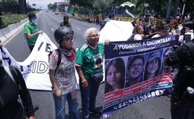 Madres buscadoras bloquearon la Calzada de Tlalpan antes del partido entre México vs. Ecuador 
