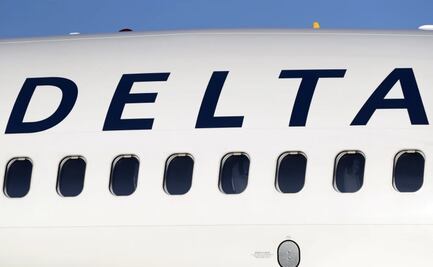 Ala de avión de Delta golpea aeronave vacía en aeropuerto de Atlanta; intentaba retroceder desde la puerta de embarque