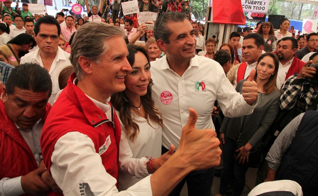 Enrique Ochoa Reza y Alfredo del Mazo ratificaron su compromiso con las mujeres. (Foto: Jorge Alvarado/El Universal)