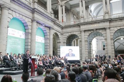 Urge cambiar política de drogas, coinciden