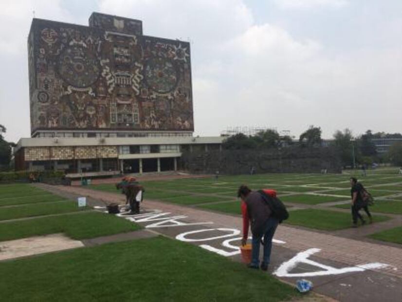 Estudiantes y Comité 68 recuerdan entrada del Ejército a la UNAM hace 50 años