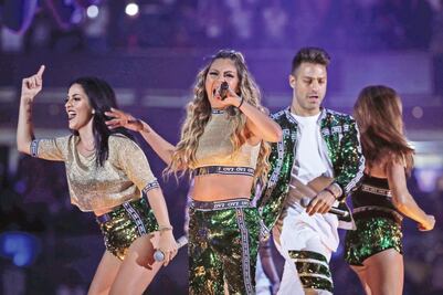 "90 Pop Tour" llena la noche de recuerdos