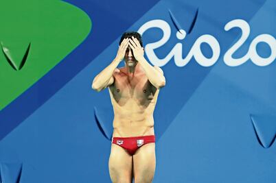 Dos saltos lo hunden y se va triste de Río