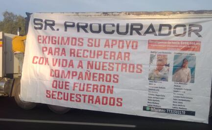 Transportistas bloquean la México-Pachuca; acusan secuestro de dos compañeros