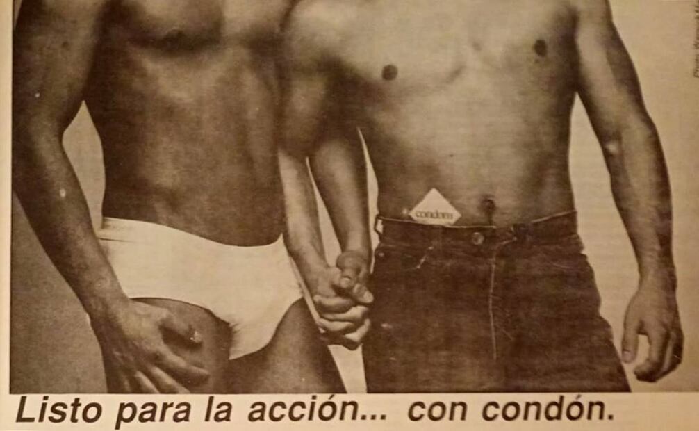 En la revista 41 soñar fantasmas, la invitación a usar condón entre la comunidad gay se promocionaba de forma amable, a través de fotografías sugerentes pero sutiles. Cortesía Alonso Hernández.