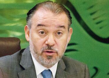 Is Raúl Cervantes collaborating with the new government?
