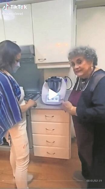 Queta Lavat: de la época del cine de oro a la del TikTok