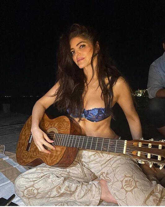 Ana Bárbara muestra cada una de sus facetas a través de su cuenta de Instagram / Foto: @anabarbaramusic