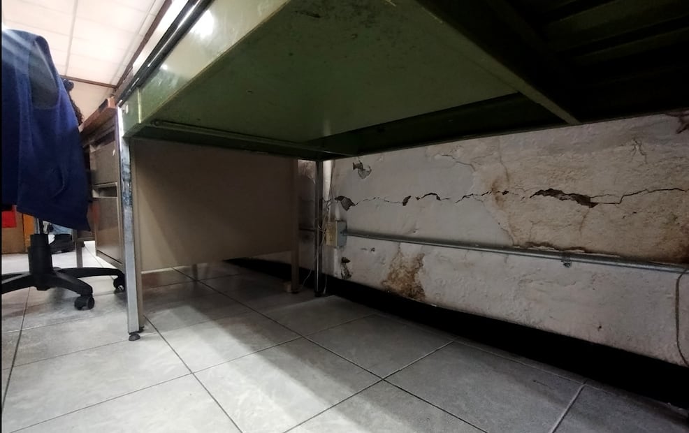 Imagen del interior de la Escuela de Música Vida y Movimiento del Centro Ollin Yoliztli se encuentran en un estado deplorable, el jueves 6 de noviembre de 2025. Foto: Fernanda Rojas/EL UNIVERSAL