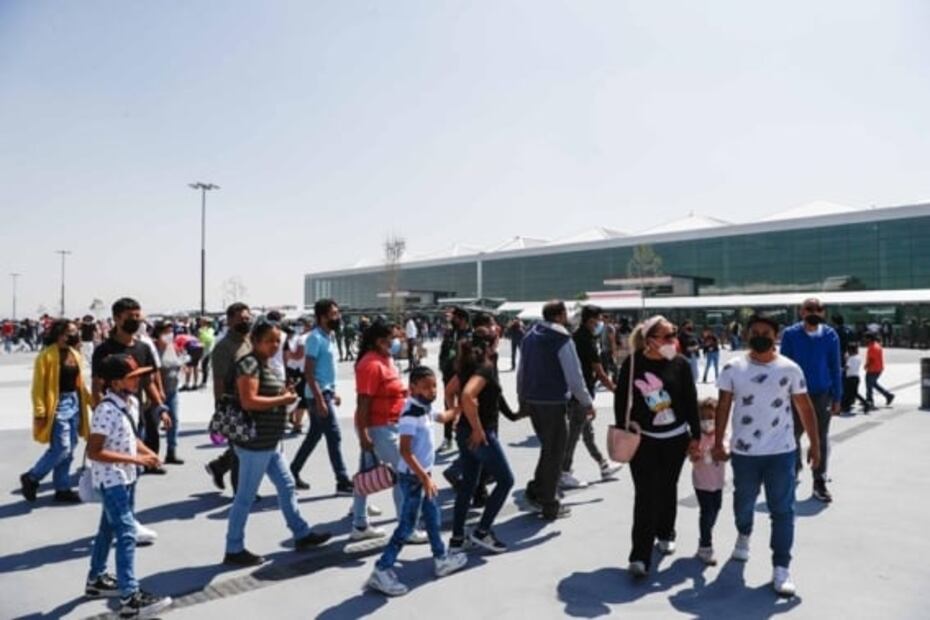 "El futuro nos va a alcanzar": dice mexiquense al conocer el AIFA