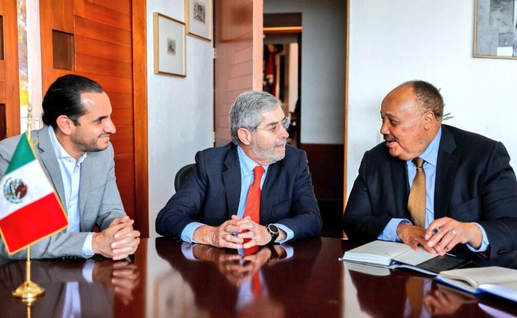 Juan Ramón de la Fuente recibió este miércoles 26 de marzo a Martin Luther King III. Foto: SRE