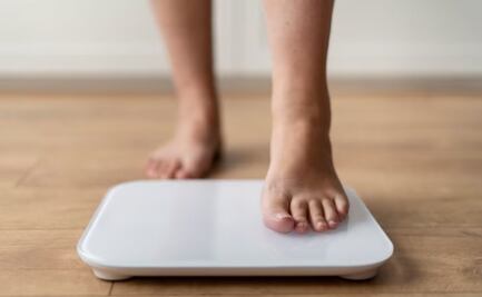 ¿Por qué pesas más de día que de noche?; conoce la explicación de la ciencia