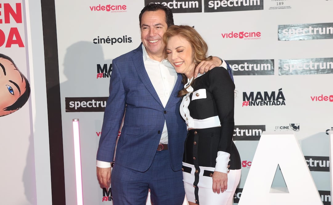 Laura Flores, consentida por su novio Lalo Salazar. Foto: Edgar Negrete/Clasos.com.mx