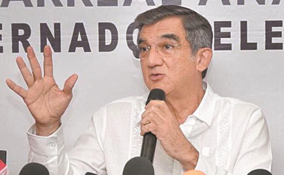 Américo Villarreal acusó que hay una orden de aprehensión en su contra. 