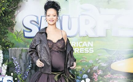 Rihanna hace comunidad como los pitufos