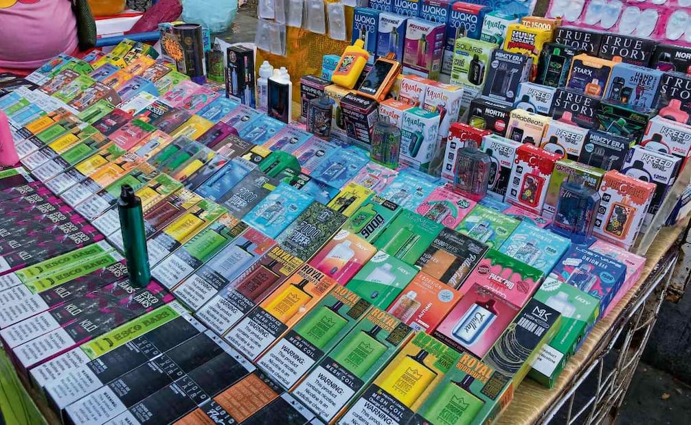 El 18 de enero entró en vigor la reforma constitucional que prohíbe la producción, distribución, comercialización de cigarros electrónicos, vapeadores y demás dispositivos. (16/04/2025) Foto: Diego Simón Sánchez | El Universal