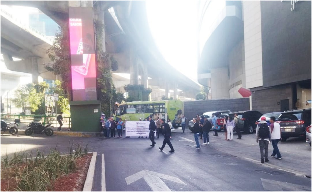 Manifestantes en Periférico. Foto: Especial