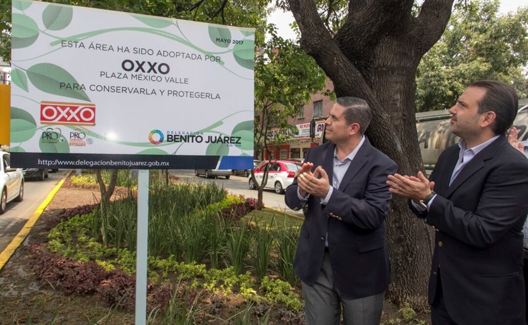 El delegado Christian von Roehrich comentó que también se rehabilitan los 24 parques de la demarcación. (Foto: Twitter @Christianvonroe)