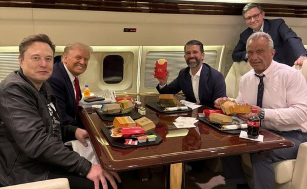 Donald Trump, Robert Kennedy Jr., Elon Musk y Mike Johnson. Foto: X @DonaldJTrumpJr