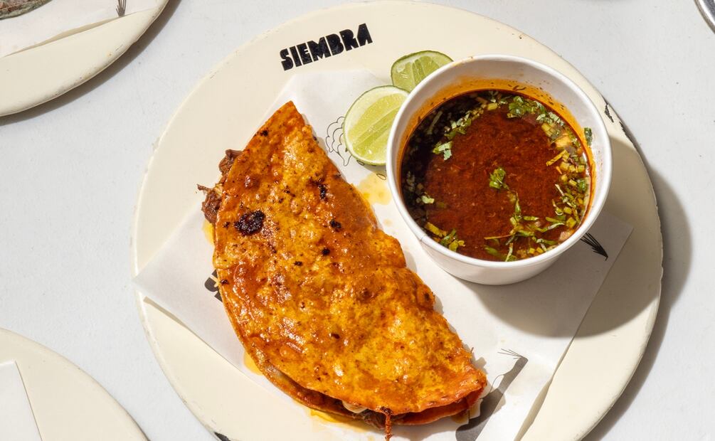 Tacos con tortilla de maíz endémico. Foto: cortesía Siembra Taquería y Ana Lorenzana