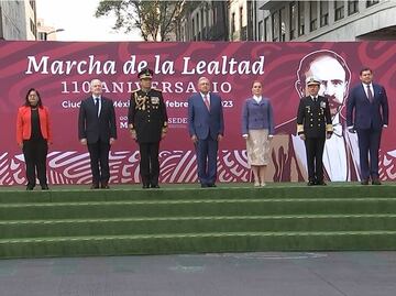 AMLO y ministra Piña se encuentran ahora en Marcha de la Lealtad