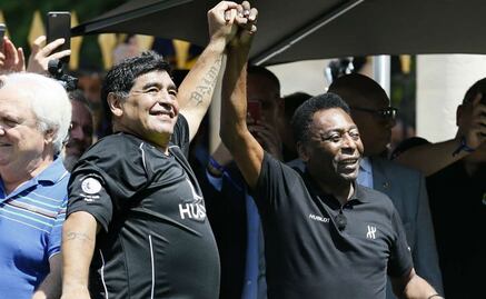 El día que Pelé prometió jugar junto a Maradona en el cielo